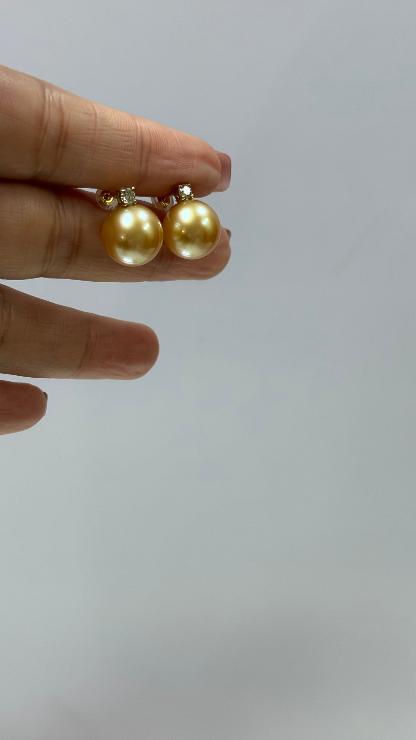 戴妃耳钉：11-12mm Golden Pearl Dangly Earrings with D-0.10