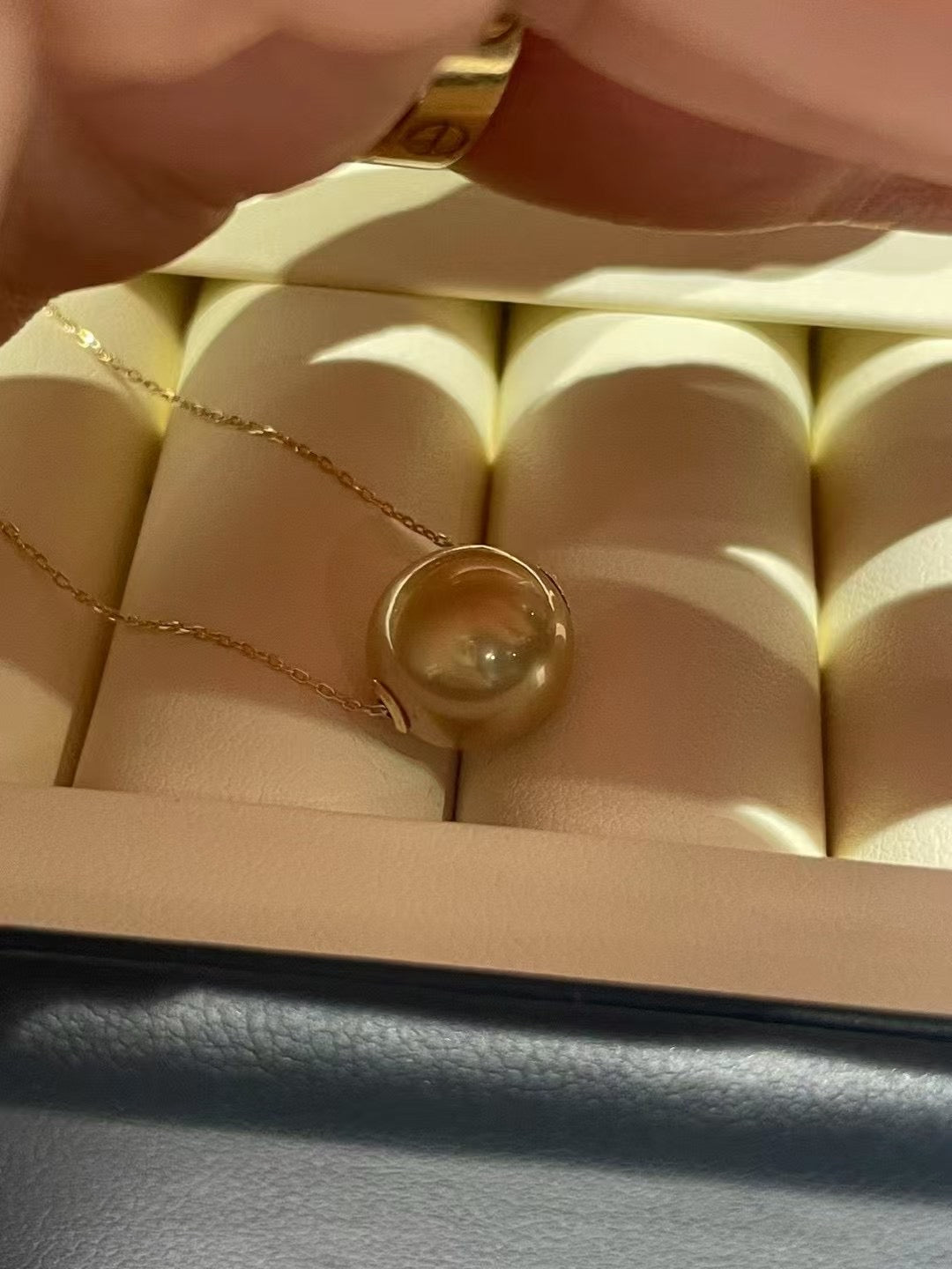 South Sea Golden Pearl 18K Gold Simple Style Design Classic Necklace
