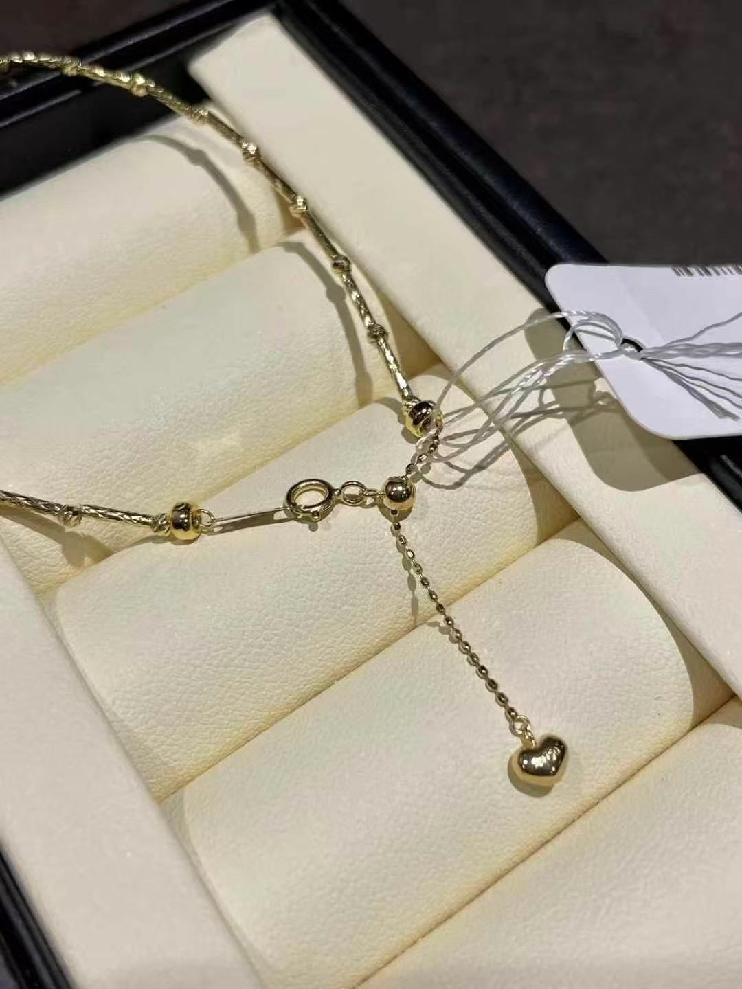 节节高转运珠AkoyaK18金手链来
8.5-9mm 最强极光·肉眼正圆·微瑕·天女青粉光超高级. 总长约19cm