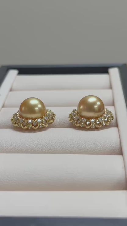 南洋金珠太阳花耳钉12mm、D-1.20ct、K18黄金镶嵌